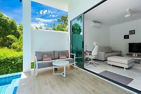 Bougain Villas Salad Beach