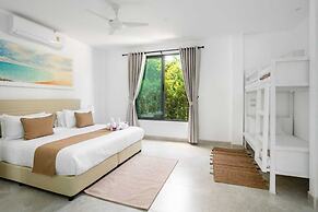 Bougain Villas Salad Beach