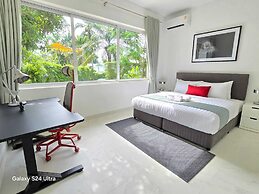 Bougain Villas Salad Beach