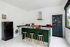 Bougain Villas Salad Beach