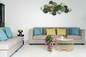 Bougain Villas Salad Beach