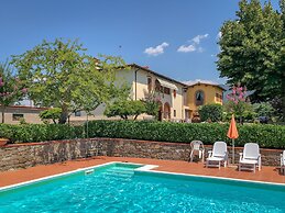 Renovated Farmhouse Near Florence