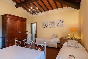 Renovated Farmhouse Near Florence