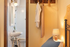 Renovated Farmhouse Near Florence