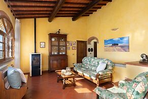 Renovated Farmhouse Near Florence