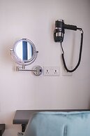 Mandera's Boutique Suites & Dorms