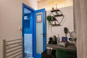 Mandera's Boutique Suites & Dorms