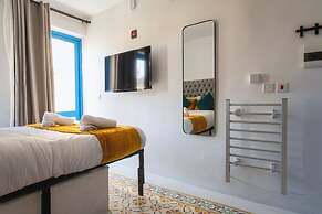 Mandera's Boutique Suites & Dorms