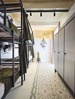 Mandera's Boutique Suites & Dorms