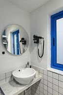 Mandera's Boutique Suites & Dorms