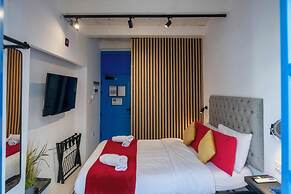 Mandera's Boutique Suites & Dorms