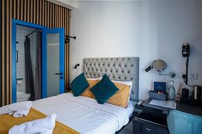 Mandera's Boutique Suites & Dorms