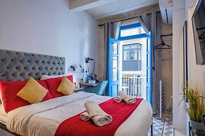 Mandera's Boutique Suites & Dorms