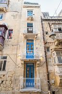 Mandera's Boutique Suites & Dorms