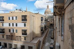 Mandera's Boutique Suites & Dorms