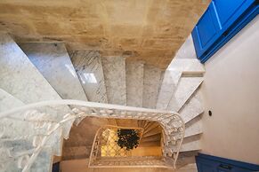 Mandera's Boutique Suites & Dorms