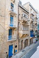 Mandera's Boutique Suites & Dorms