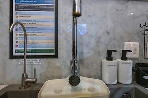 Mandera's Boutique Suites & Dorms