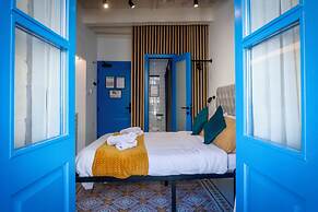 Mandera's Boutique Suites & Dorms