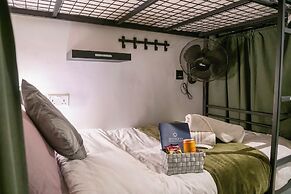 Mandera's Boutique Suites & Dorms