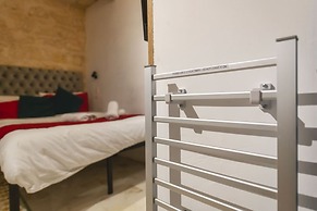 Mandera's Boutique Suites & Dorms