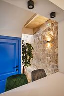 Mandera's Boutique Suites & Dorms