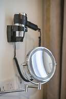 Mandera's Boutique Suites & Dorms