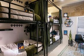 Mandera's Boutique Suites & Dorms