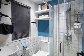 Mandera's Boutique Suites & Dorms