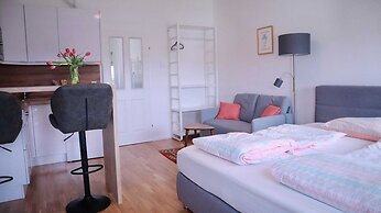 Comfortable Apartments Vienna 1100