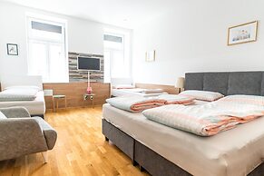 Comfortable Apartments Vienna 1100