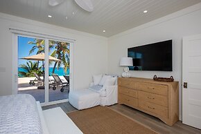 Pineapple House 4 Bedroom Home