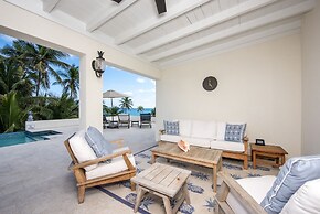 Pineapple House 4 Bedroom Home