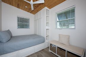 Pineapple House 4 Bedroom Home