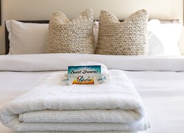 Villa #38 At Bloomington Country Club 4 Bedroom Townhouse by RedAwning