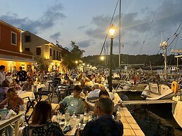 Pithari Sunset Villa