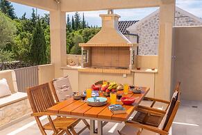 Pithari Sunset Villa