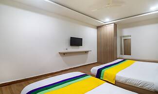 Itsy Hotels Krishna Residency, Govardhan Chauraha