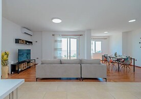 Grand View Apartment