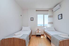 Grand View Apartment