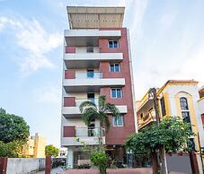 Treebo Silver Apartment