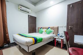 Treebo Silver Apartment