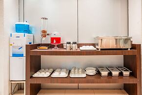 Treebo Silver Apartment