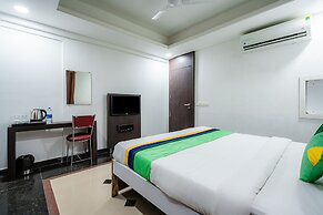 Treebo Silver Apartment