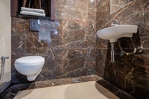 Treebo Silver Apartment