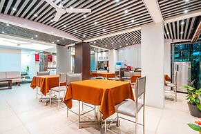 Treebo Silver Apartment