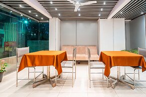 Treebo Silver Apartment