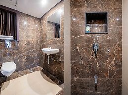 Treebo Silver Apartment