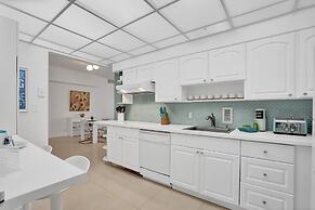 THE TIDES PENTHOUSE L