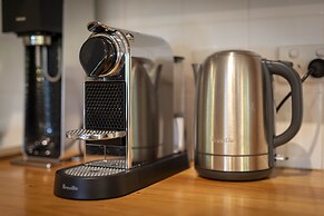 Magical Lucindale - 4 Bedroom House